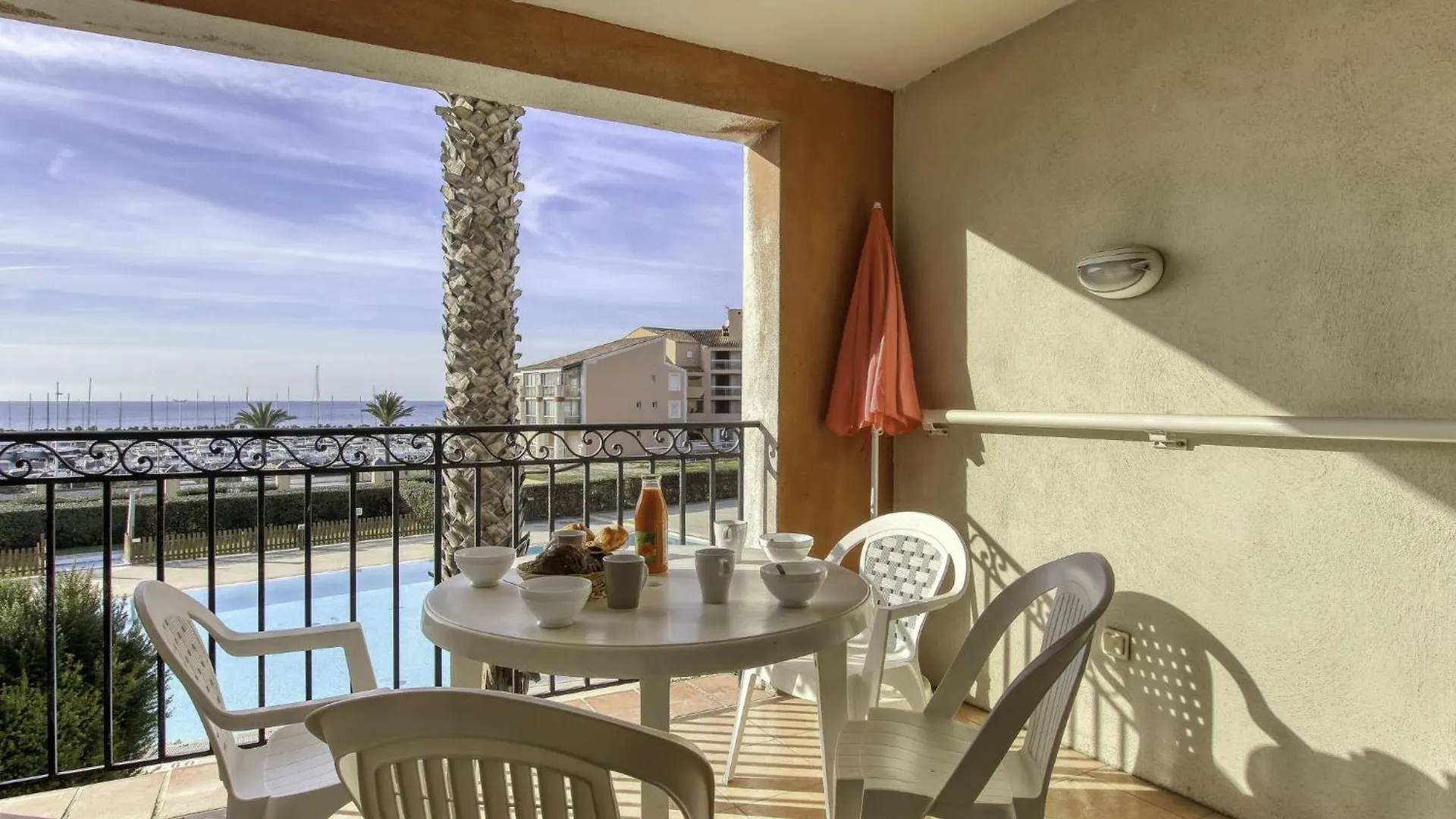 Apartment Les Rivages de Coudoulière-2 Six-Fours-les-Plages 0*,  France